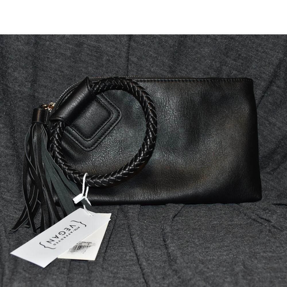 NEW Metro Muse Clutch Braided Ring Wrist Loop Bag Black Vegan Leather NWT